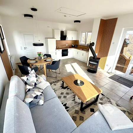 Wellness-ferienhaus - Seeblick, Sauna, Whirpool *
