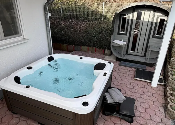 Wellness-ferienhaus - Seeblick, Sauna, Whirpool Möhnesee