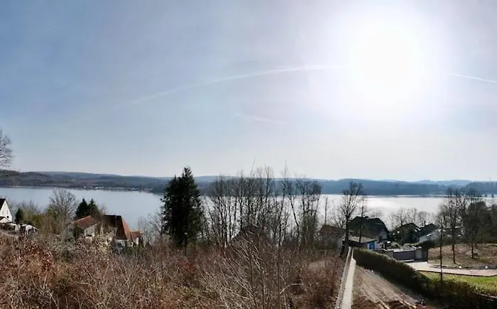Vakantiehuis Wellness-ferienhaus - Seeblick, Sauna, Whirpool